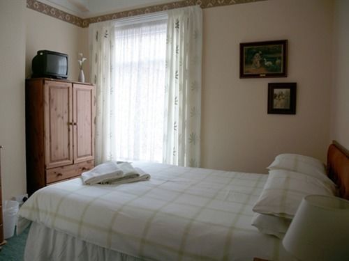 The Claremont 3* Southampton