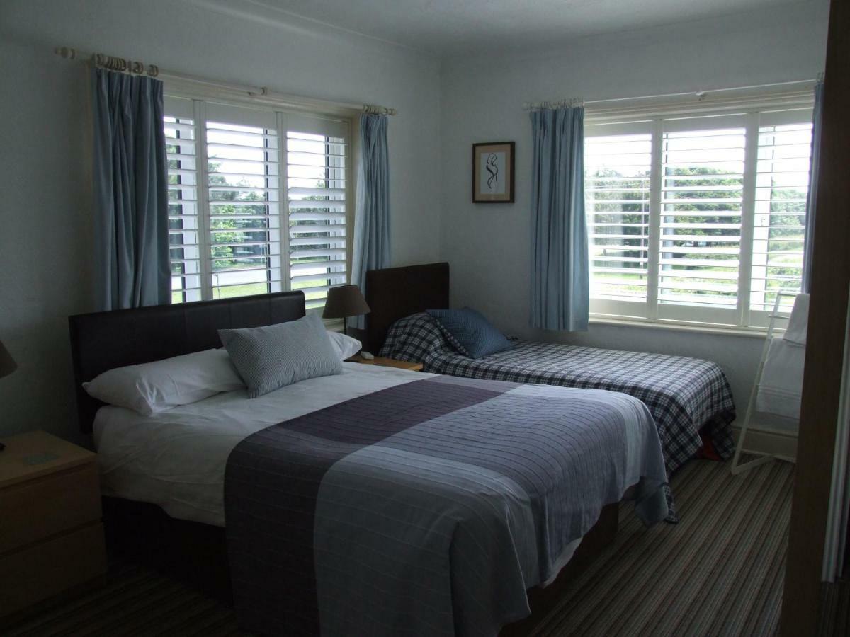 Four Seasons 4*