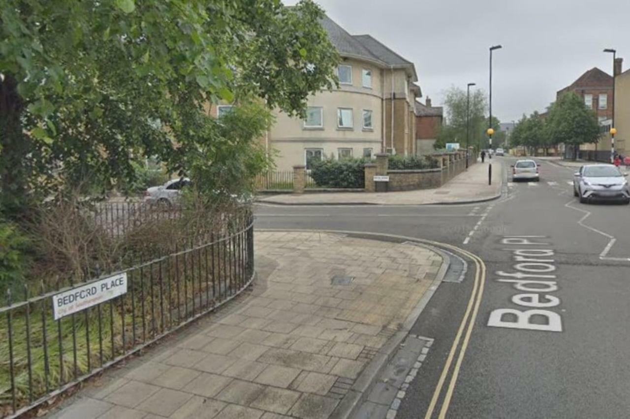 2 Bed With 2 Ensuites-near Train Station /mayflower /city *