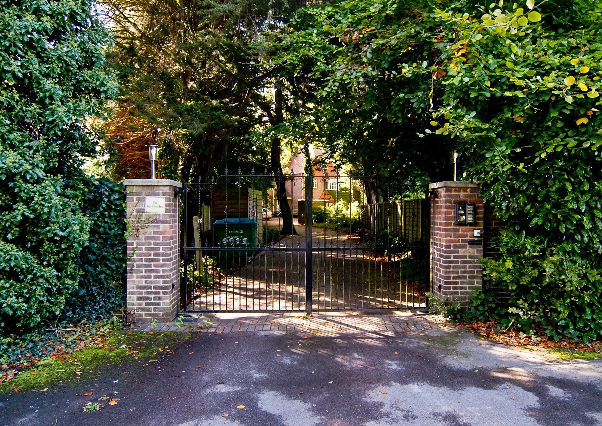 And Roof Serviced Apartment Southampton