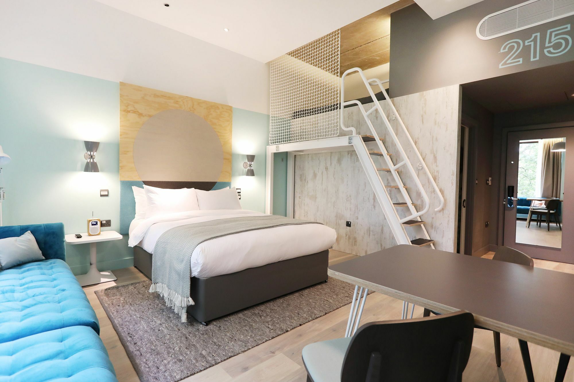 Room2 Hometel Hotel 4*