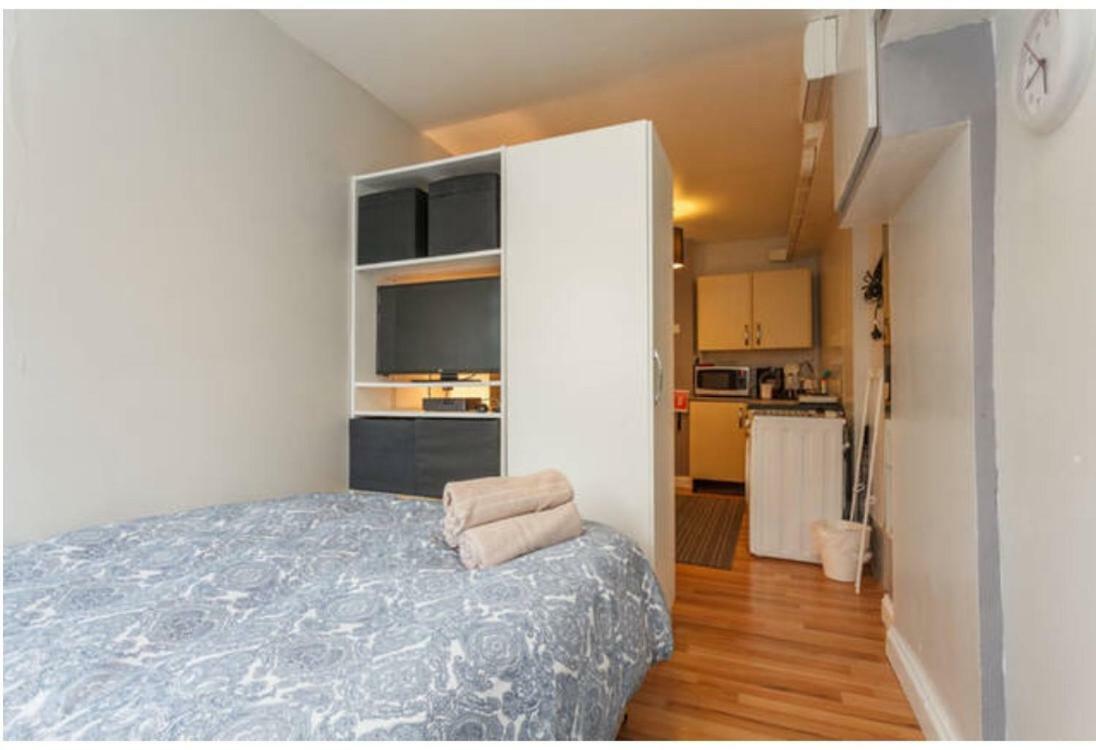 Shirley Apartments, Cozy Studio, Self Check In, 10 Min Drive To City Centre, Walking To Redbridge Train Station