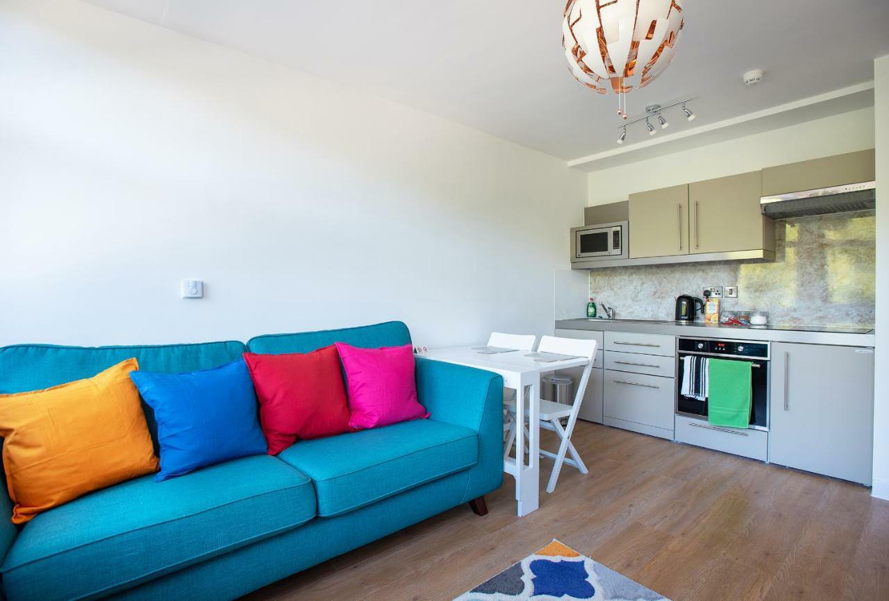 308 Portcullis Apartment *