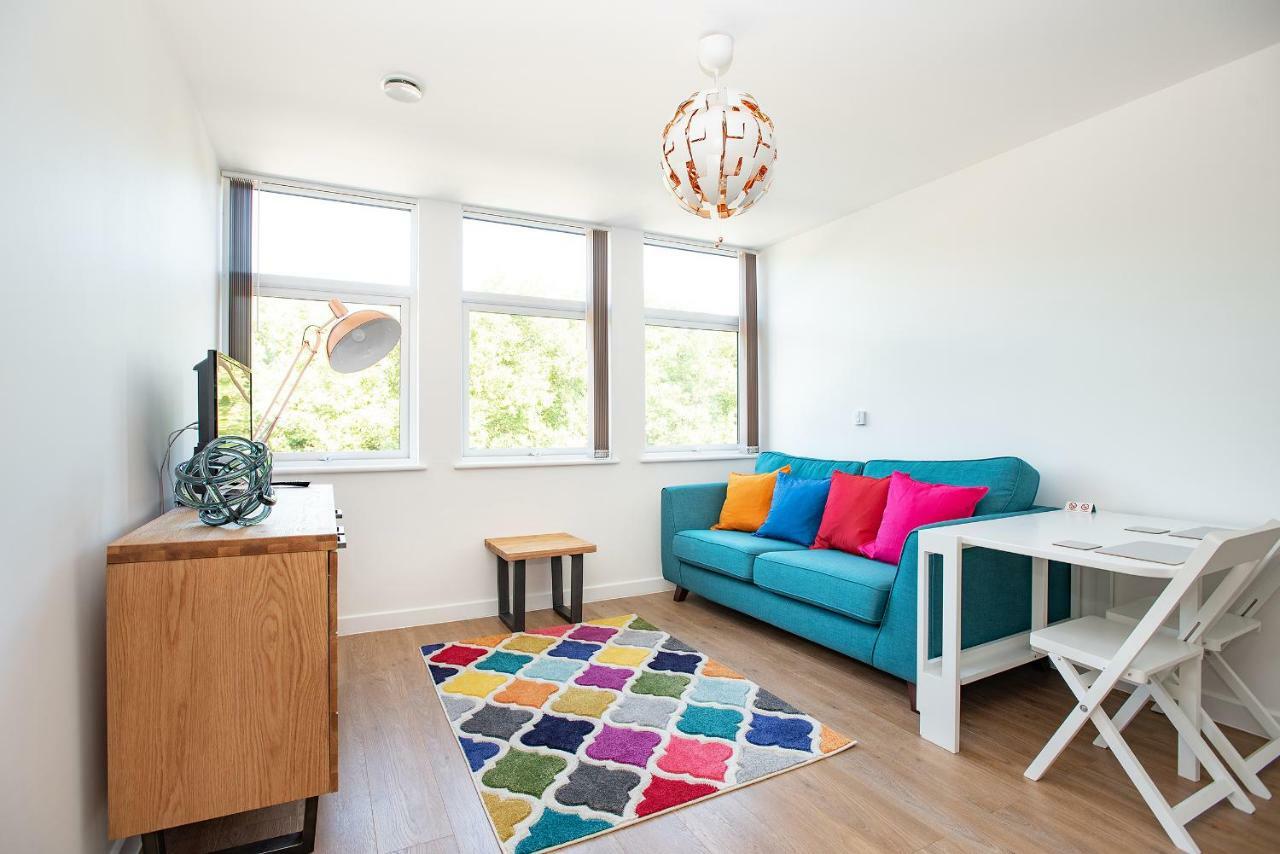 308 Portcullis Apartment