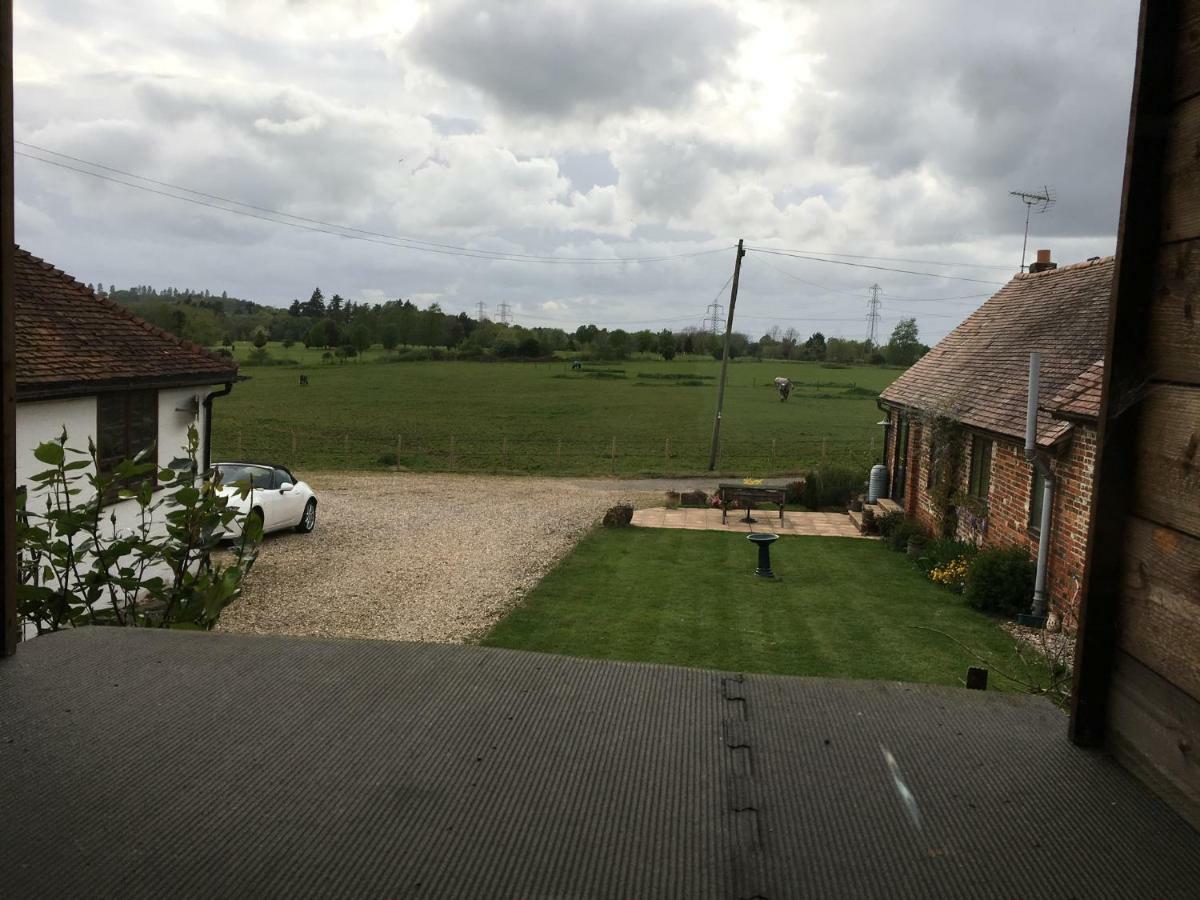 Farm stay Hay House Southampton