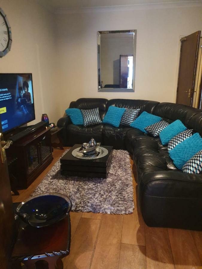 Chaps Guest house 2*