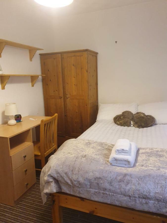 Chaps Guest house 2*