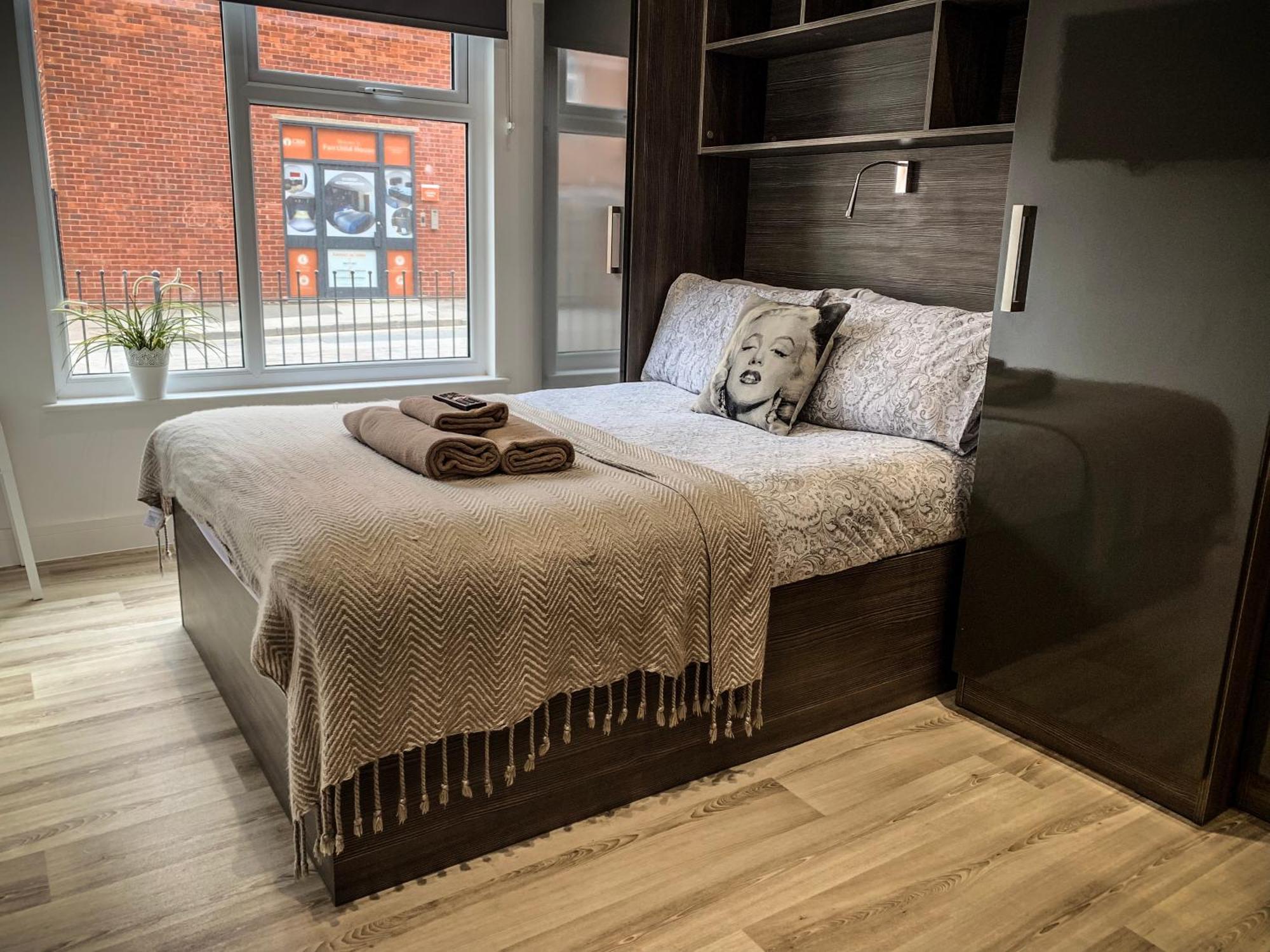 Andromeda Premium Southampton
