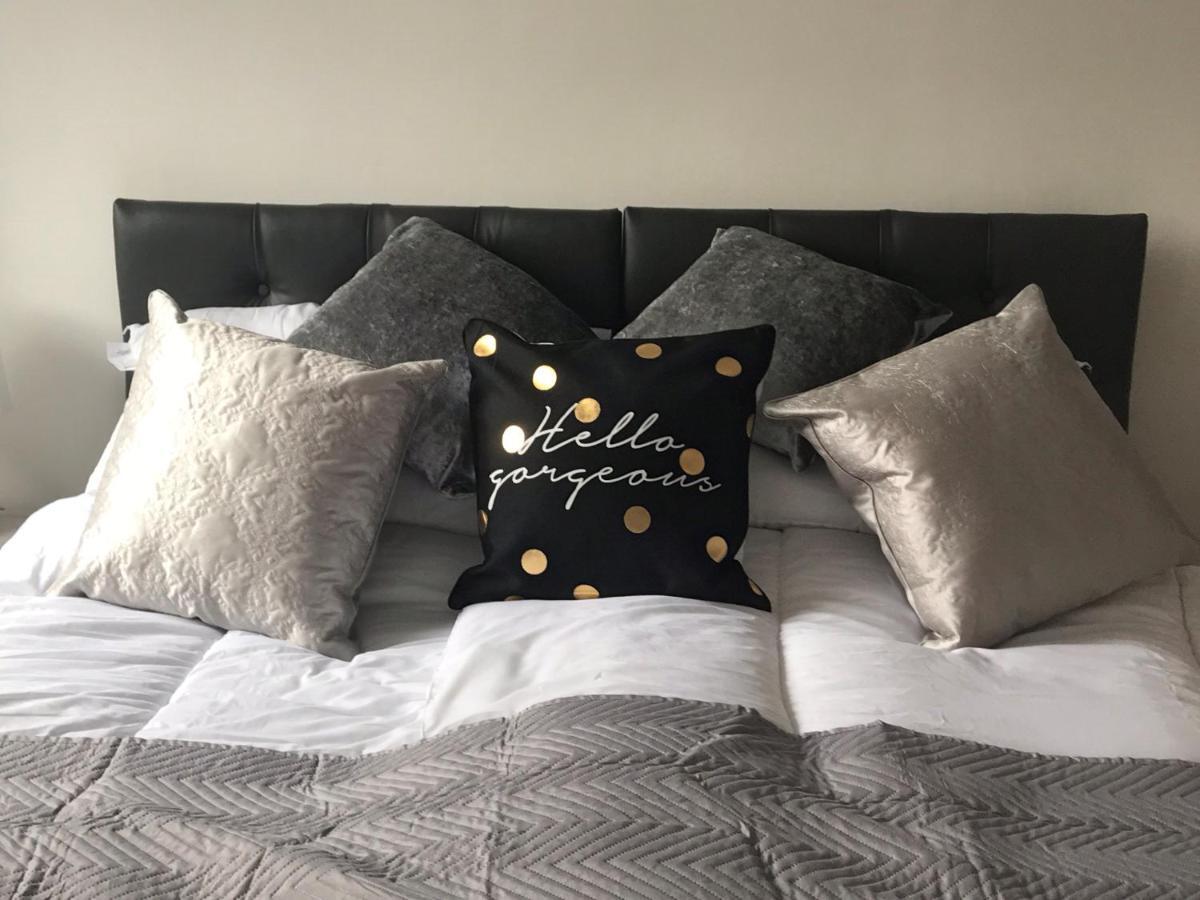 Apartment 2 Bed With 2 Ensuites-near Train Station /mayflower /city Southampton
