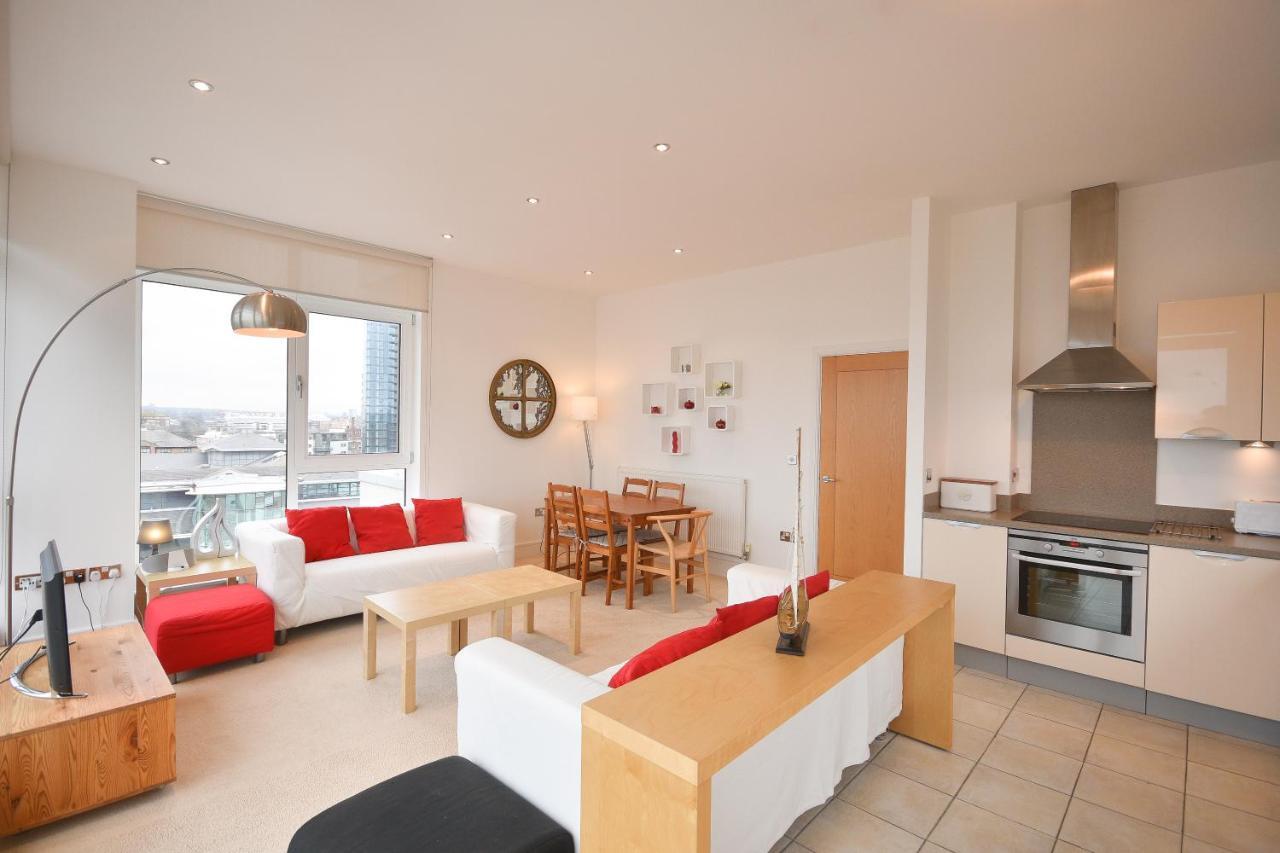Apartment Town Or Country - Splash B