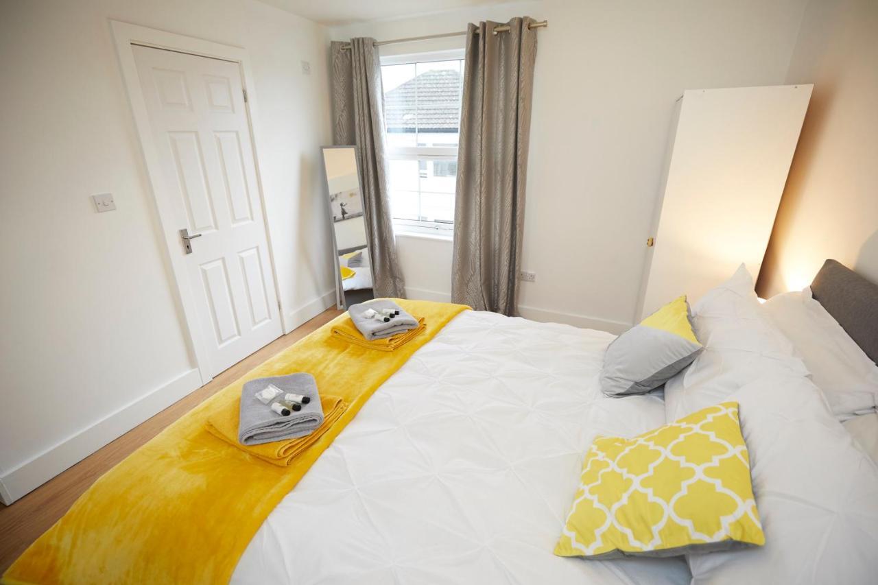 Apartment 6 - Lovely Available For Guests Parking Wifi *