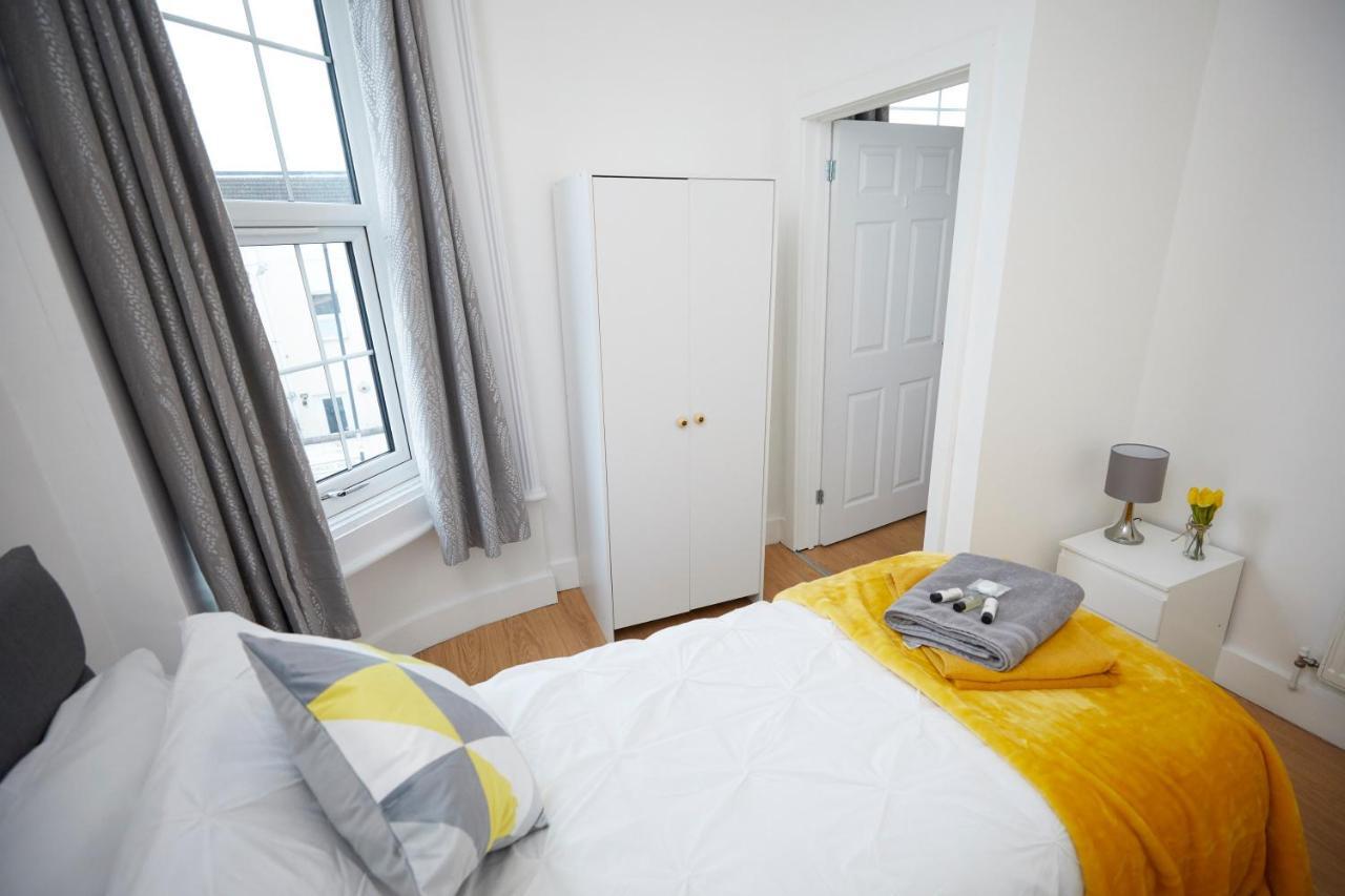 6 - Lovely Available For Guests Parking Wifi Apartment Southampton
