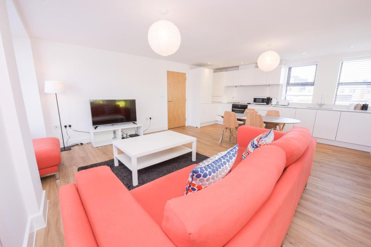 Town Or Country Oxford Heights Apartment