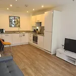 Empress At College - Spacious 2 Bedroom Apartment