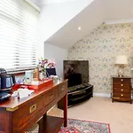 Moodys Garden Boutique Bnb