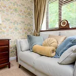 Moodys Garden Boutique Bnb