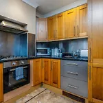 Spacious Flat In City Centre With Garden