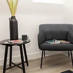 Ultra Modern Two Bedroom & Two Bathroom Apartment With Free Large Parking