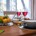 Accessible 2 Bedrooms Flat + P