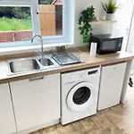 Guest House With Garden And 2X Parking Space