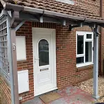 Guest House With Garden And 2X Parking Space