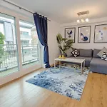 Cosy 1Bed Flat With Free Parking