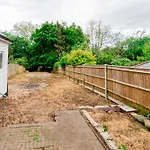 Shirley House 5, Guest House, Self Catering, Self Check In With Smart Locks, Use Of Fully Equipped Kitchen, Close To City Centre, Ideal For Longer Stays And Fawley Contractors