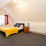 Pebbles Guest House Quad Room 10