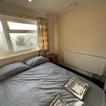 Mayflower Road Room 3