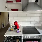 Quest Fulfiller - Near General Hospital, Free Parking & Garden