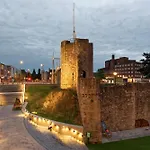 Settle Southampton - Stylish Self Check-In Rooms & Self Catering Suites