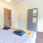 Thornbury Guest House Room 2