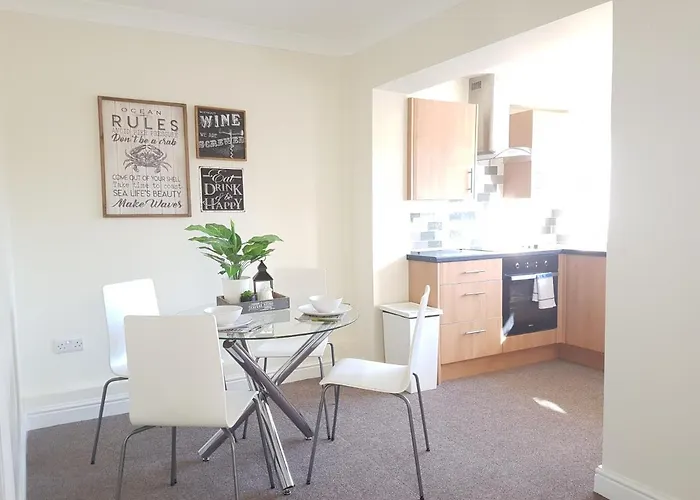 K Suites - Alder Road - Free Parking