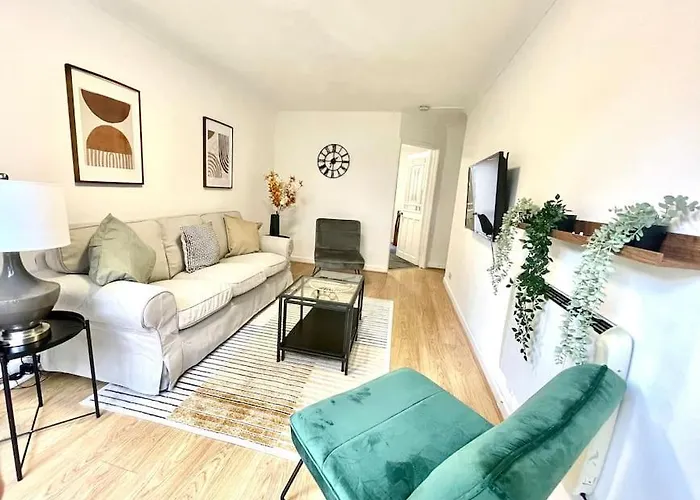 3 Bedroom Luxury House For Six