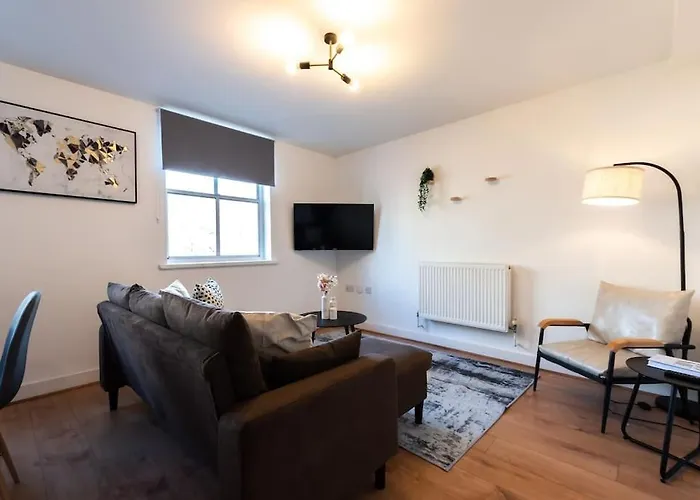 Jasper- 2 Bed Flat With Parking