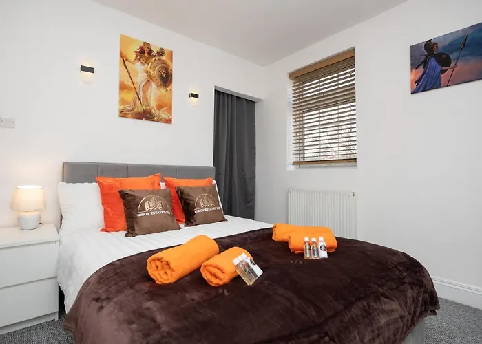 Athena Apartment - The Wisdom Of Town
