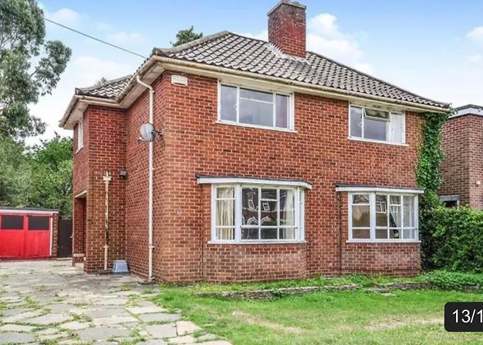 17 Howard Road. Southampton