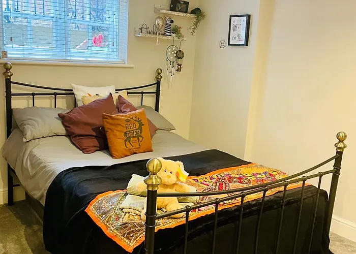 Grade II Boho Home In The Heart Of Oxford St.