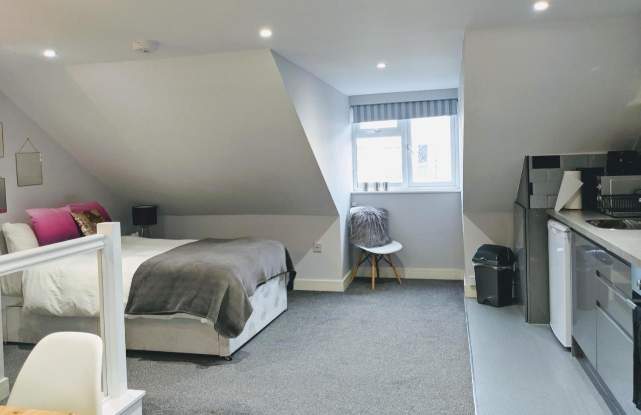 80 Bedford Place * Southampton