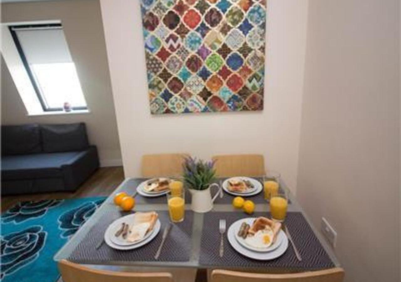 Apartment Stayzo Castle Point 18 - Premier