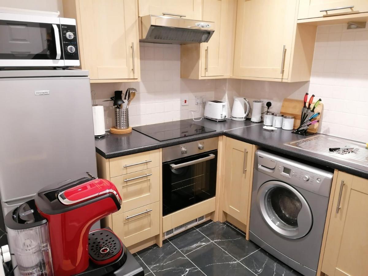 Luxury Modern 2 Bed Apartment, Free Undercroft Parking For 1 Car Apartamento