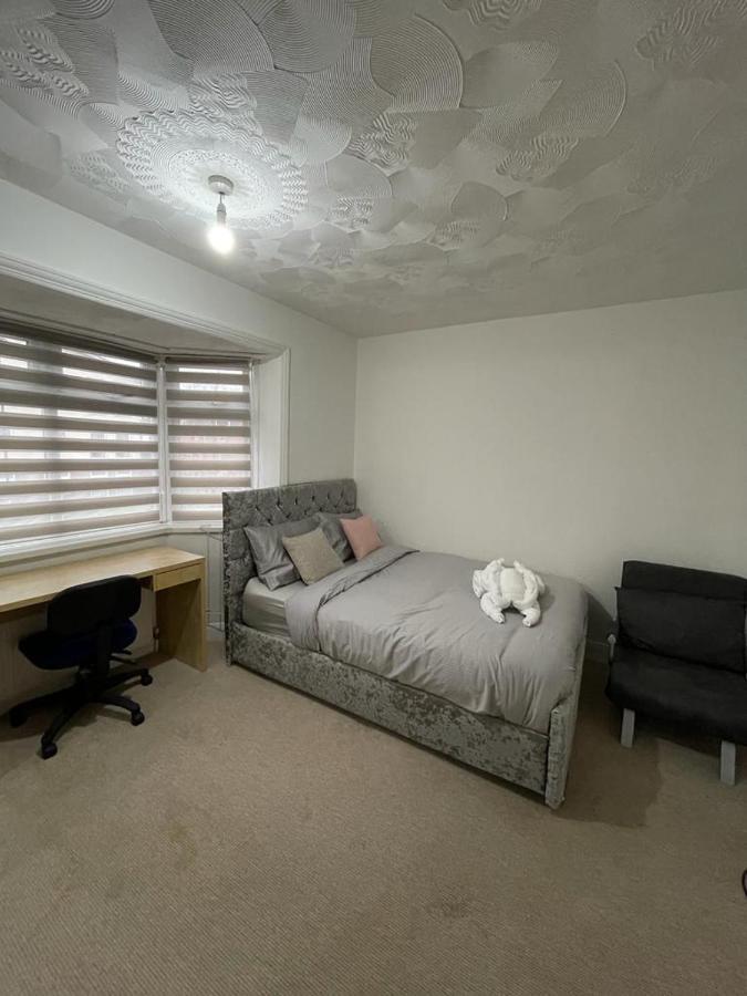 Alder En-suites Self-catering With Private Shower 1 Guest house