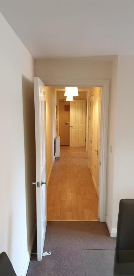 Centre Comfort: 2-bed With Parking * Southampton