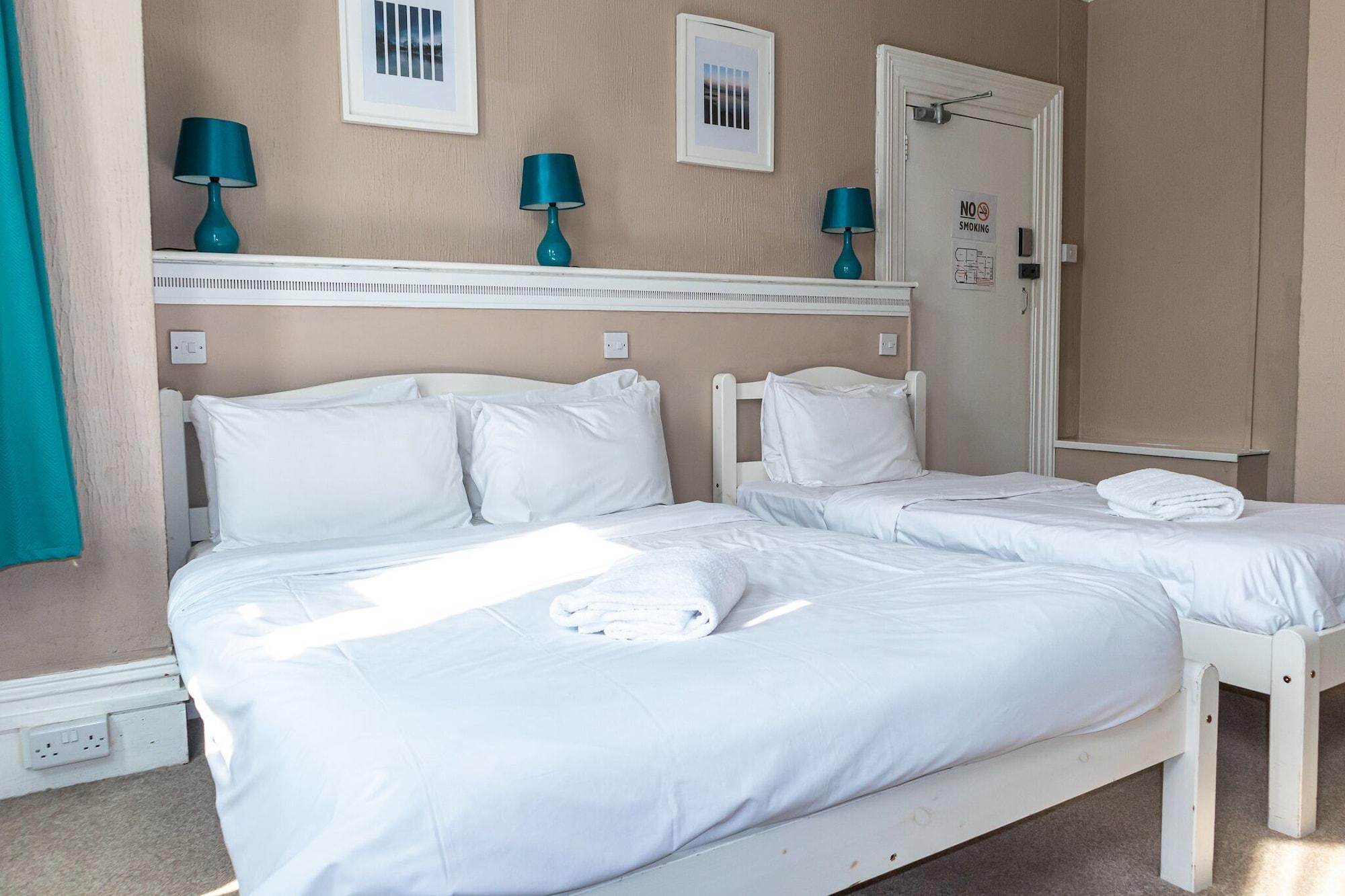 Hotel Addenro House 3*