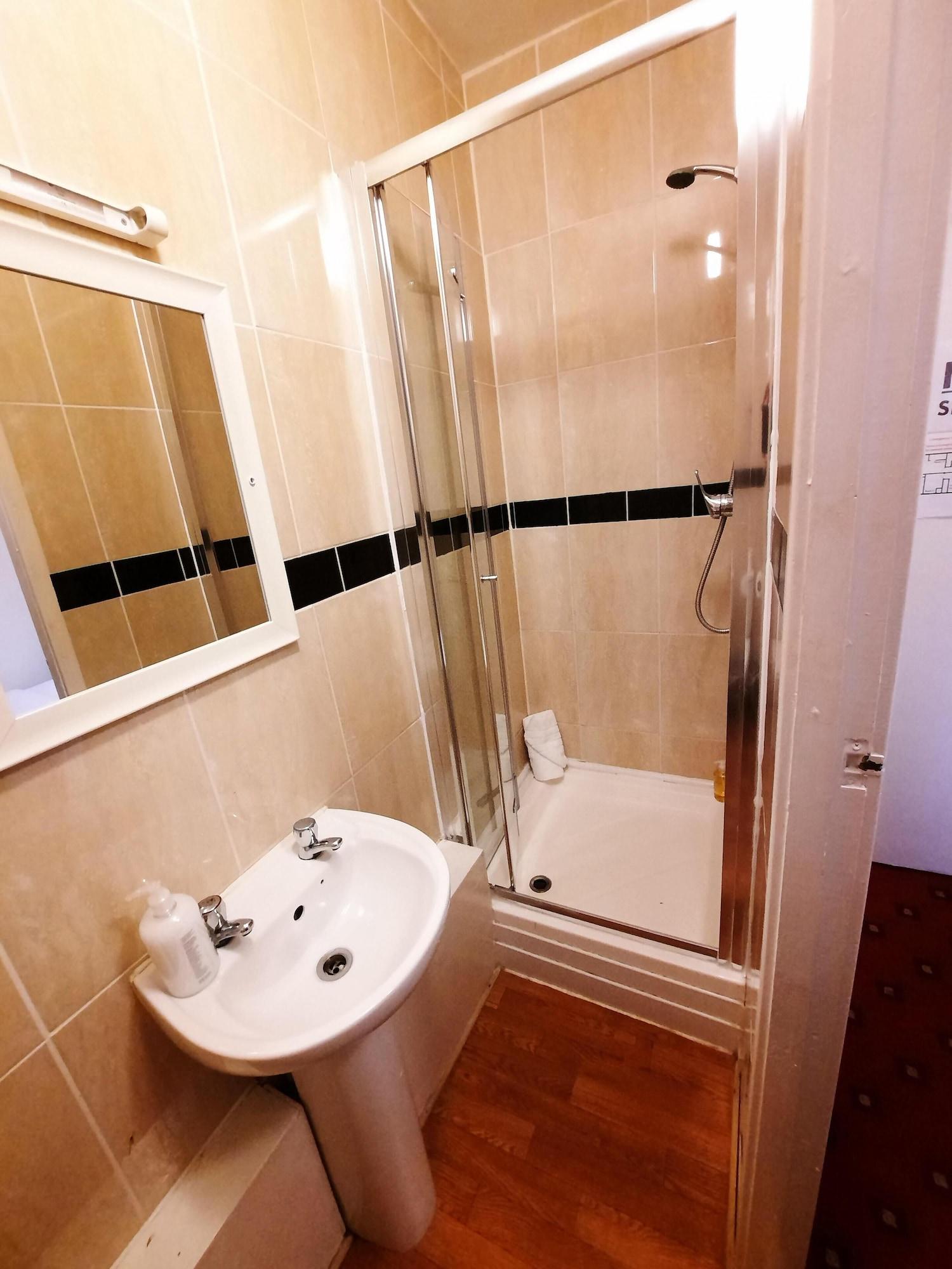 Addenro House Hotel