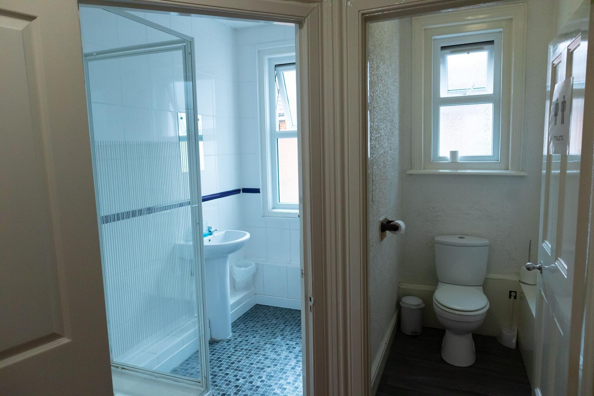 Addenro House 3* Southampton