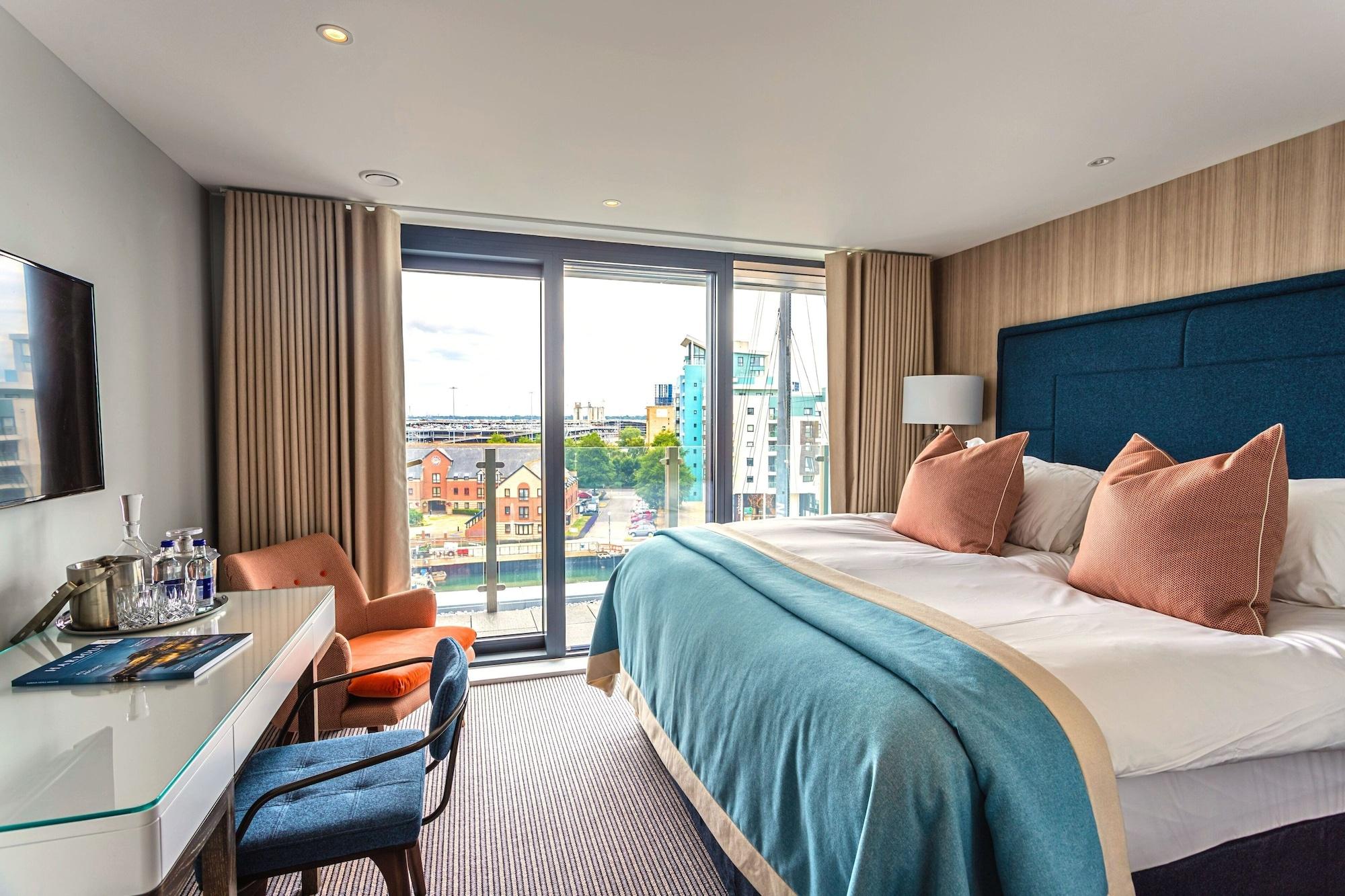 Hotel Harbour &