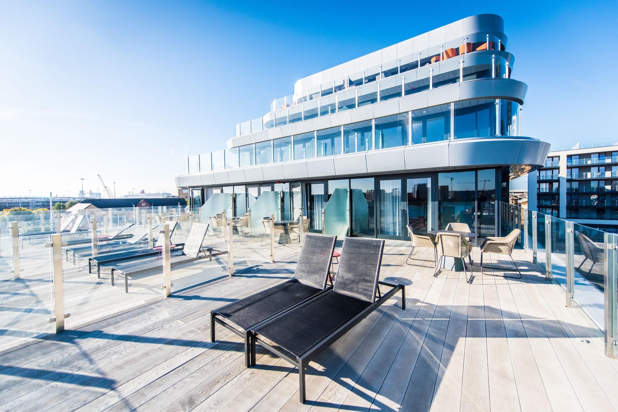 Harbour & Hotel 5*