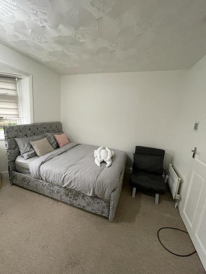 Alder En-suite Self Caring Private Shower 2 4* Southampton