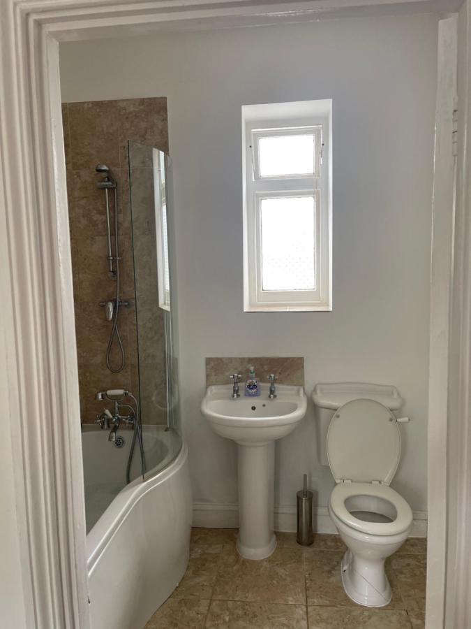 Guest house Chirk Lodge North Romsey *